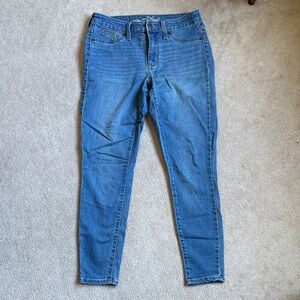 Universal Thread Women's Skinny Jeans in Blue